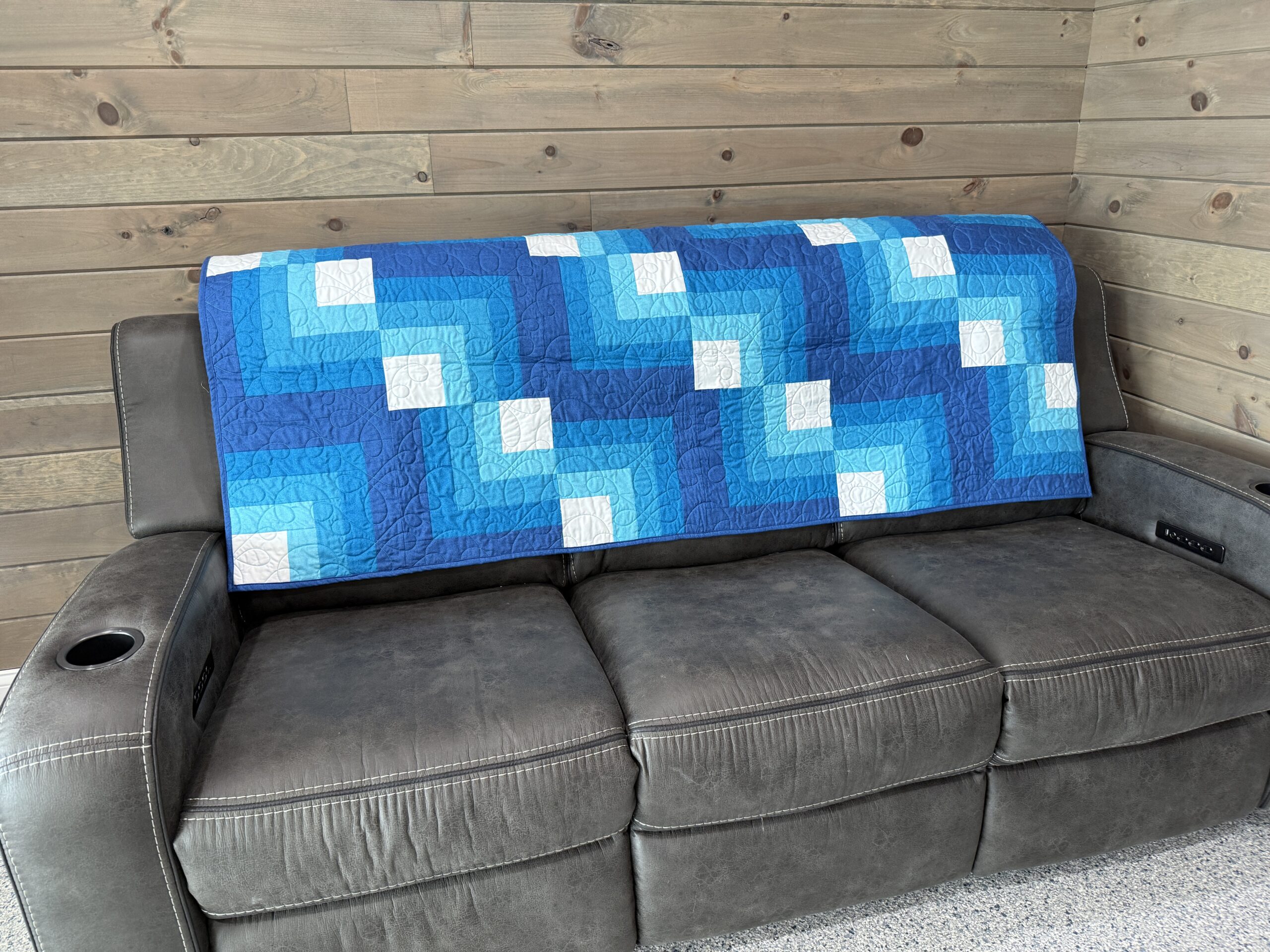 Blue Quarter Log Cabin - Image 2